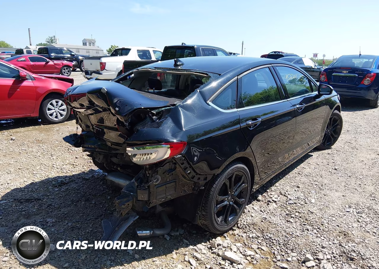 2019 Ford Fusion Se VIN:3FA6P0HD0KR231423 - 4