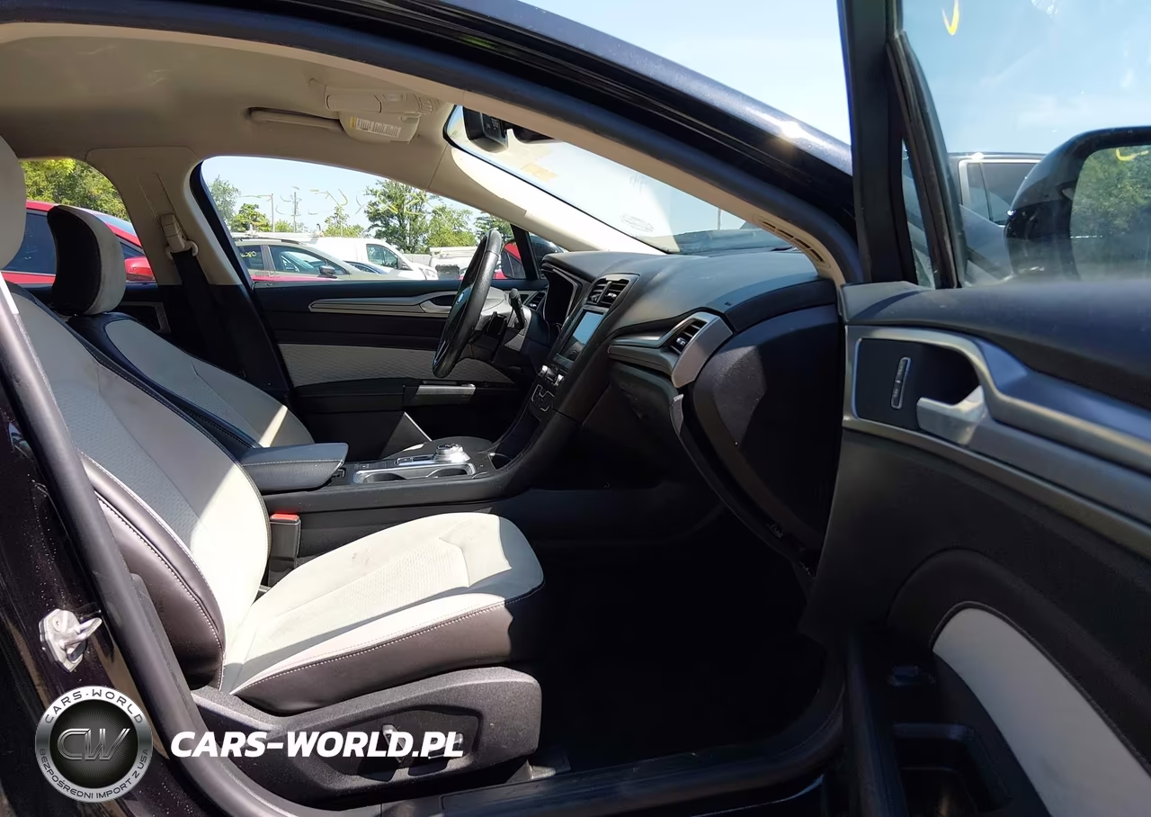 2019 Ford Fusion Se VIN:3FA6P0HD0KR231423 - 5