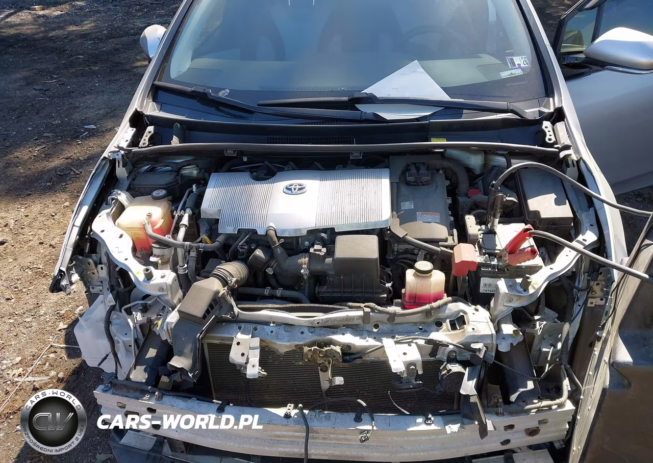 2018 Toyota Prius Two VIN:JTDKBRFU7J3597939 - 10