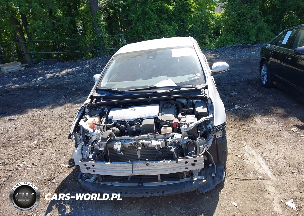 2018 Toyota Prius Two VIN:JTDKBRFU7J3597939 - 12