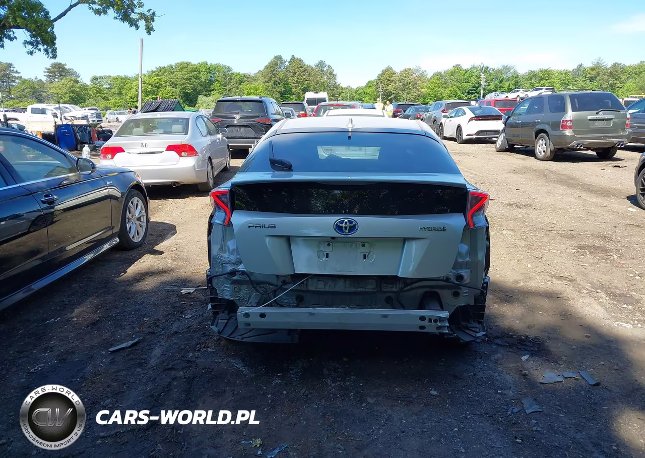 2018 Toyota Prius Two VIN:JTDKBRFU7J3597939 - 16