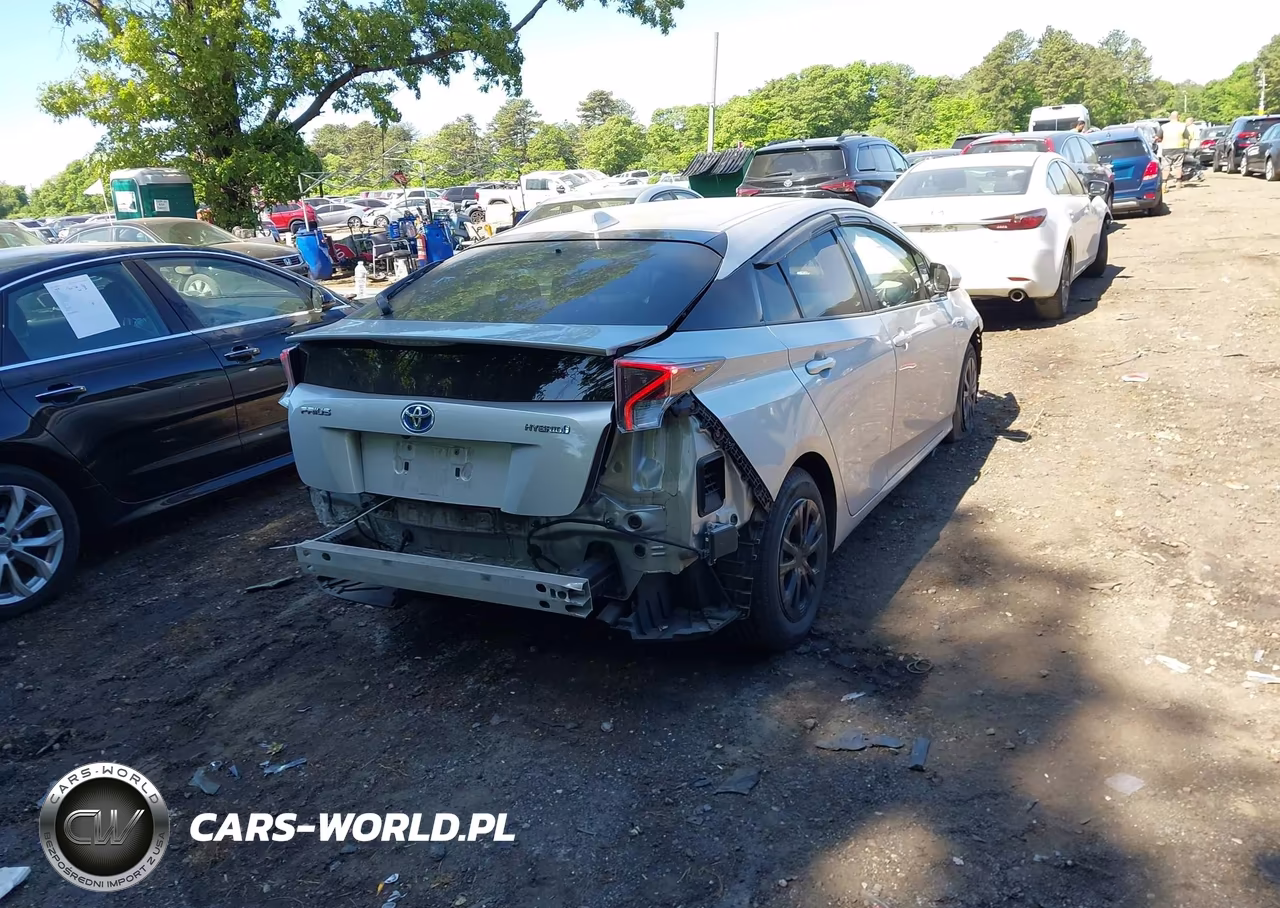 2018 Toyota Prius Two VIN:JTDKBRFU7J3597939 - 4
