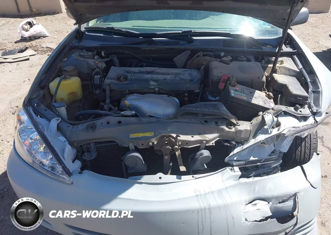 2002 Toyota Camry Le VIN:JTDBE32K620076500 - 10