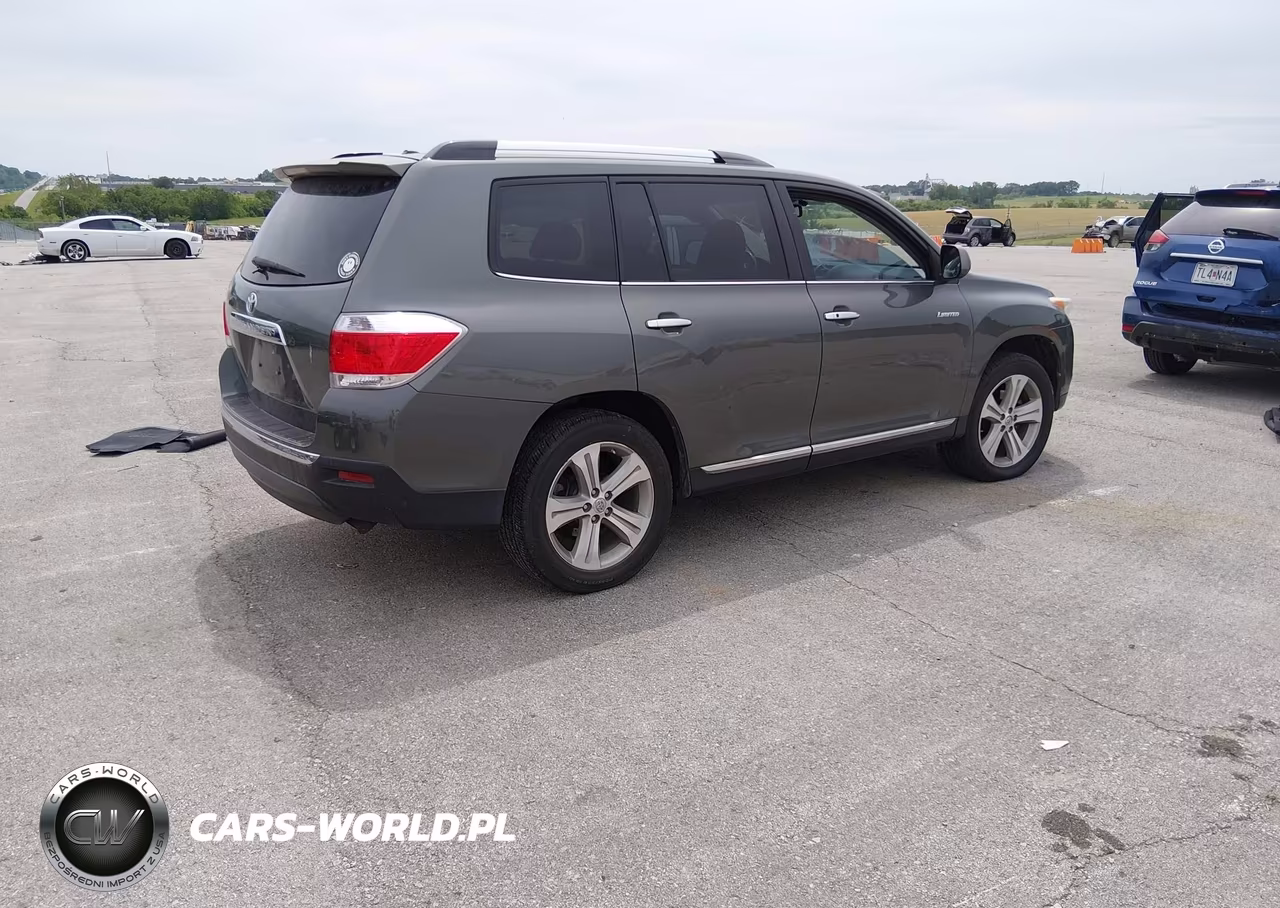 2013 Toyota Highlander Limited V6 VIN:5TDYK3EH3DS137787 - 4