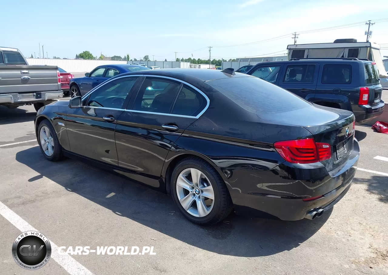 2012 BMW 528I VIN:WBAXG5C54CDX06400 - 3