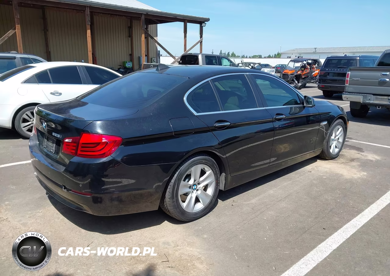 2012 BMW 528I VIN:WBAXG5C54CDX06400 - 4