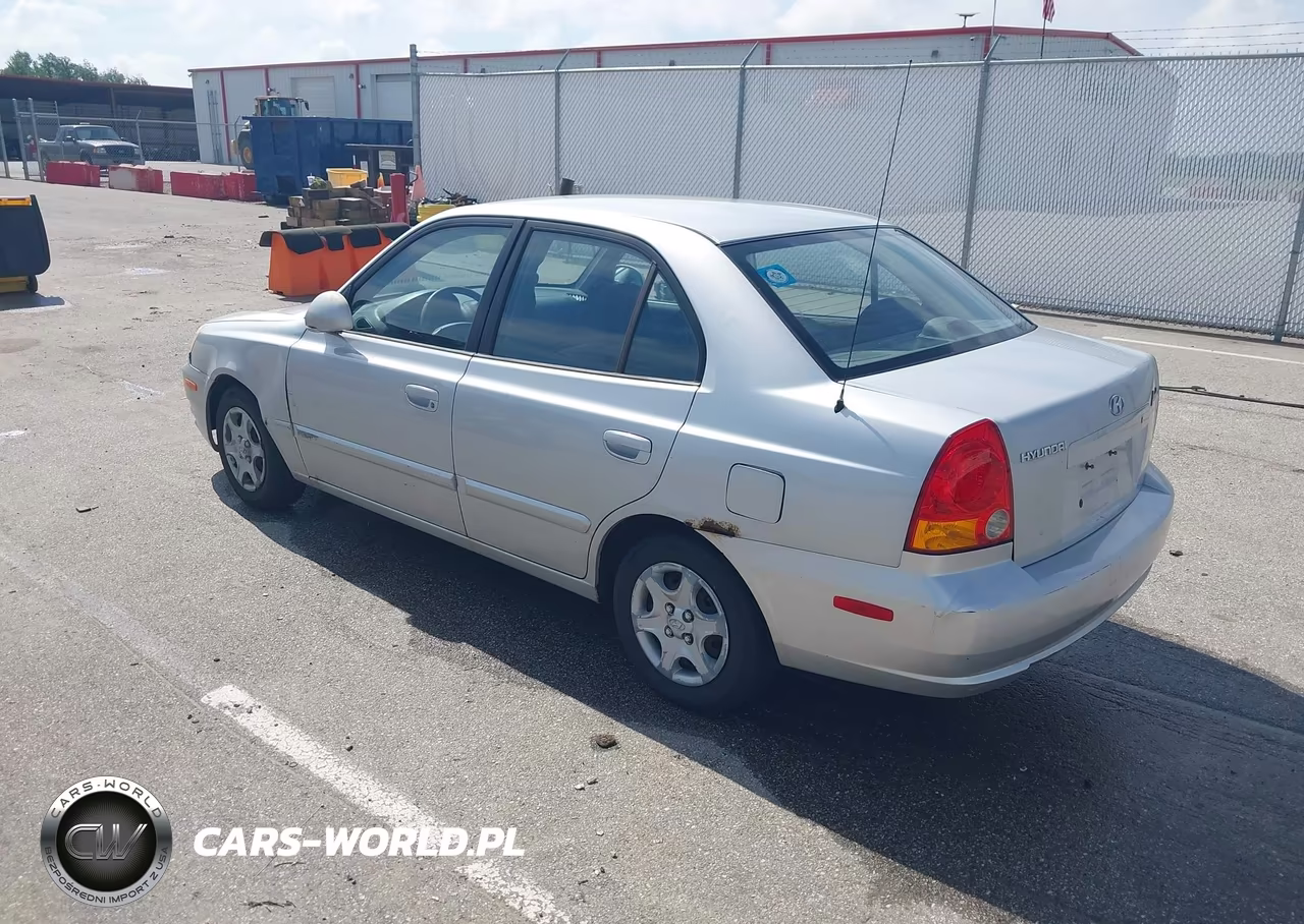 2005 Hyundai Accent Gls VIN:KMHCG45C15U636859 - 3
