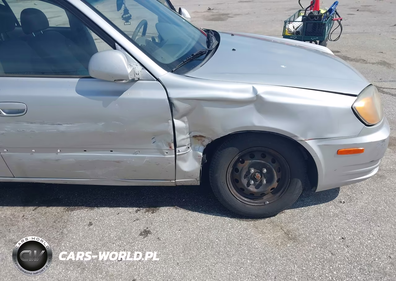 2005 Hyundai Accent Gls VIN:KMHCG45C15U636859 - 6
