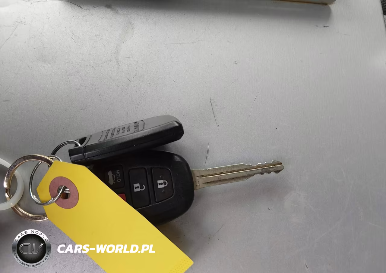 2018 Toyota Corolla Le VIN:2T1BURHE4JC991129 - 11