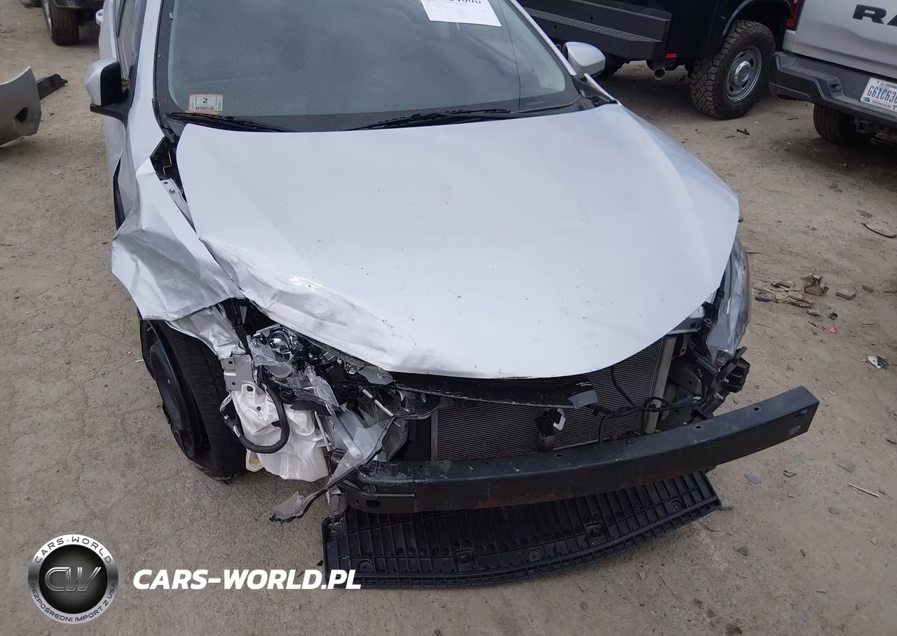 2018 Toyota Corolla Le VIN:2T1BURHE4JC991129 - 6