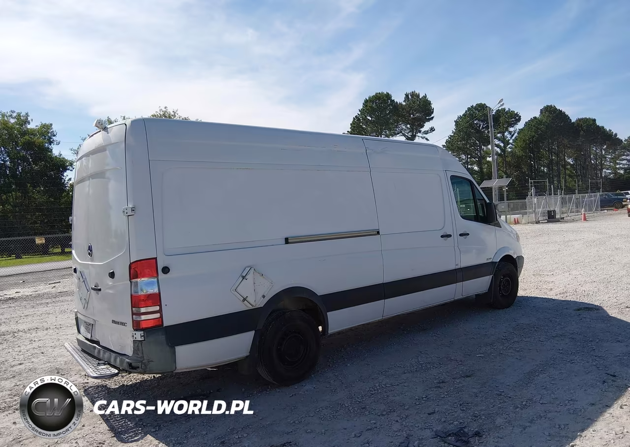 2011 Mercedes-Benz Sprinter 2500 High Roof VIN:WD3PE8CB9B5600530 - 4