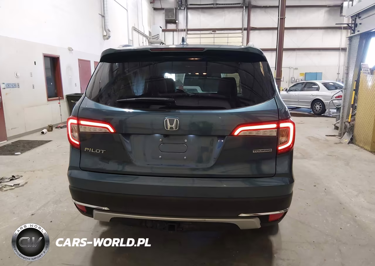 2019 Honda Pilot Touring VIN:5FNYF5H69KB041965 - 16