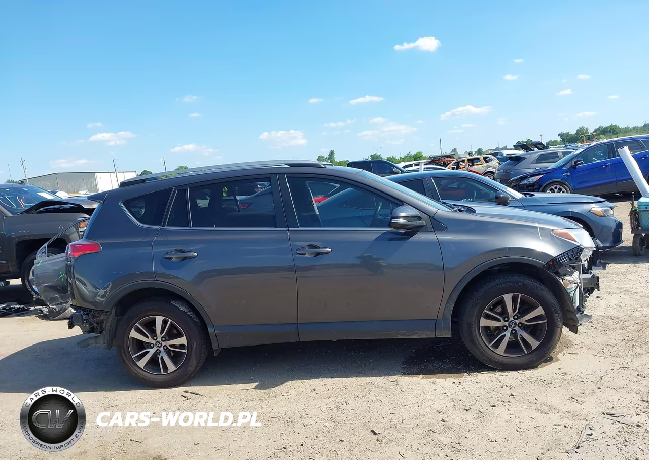 2018 Toyota Rav4 Xle VIN:2T3WFREV3JW513242 - 13