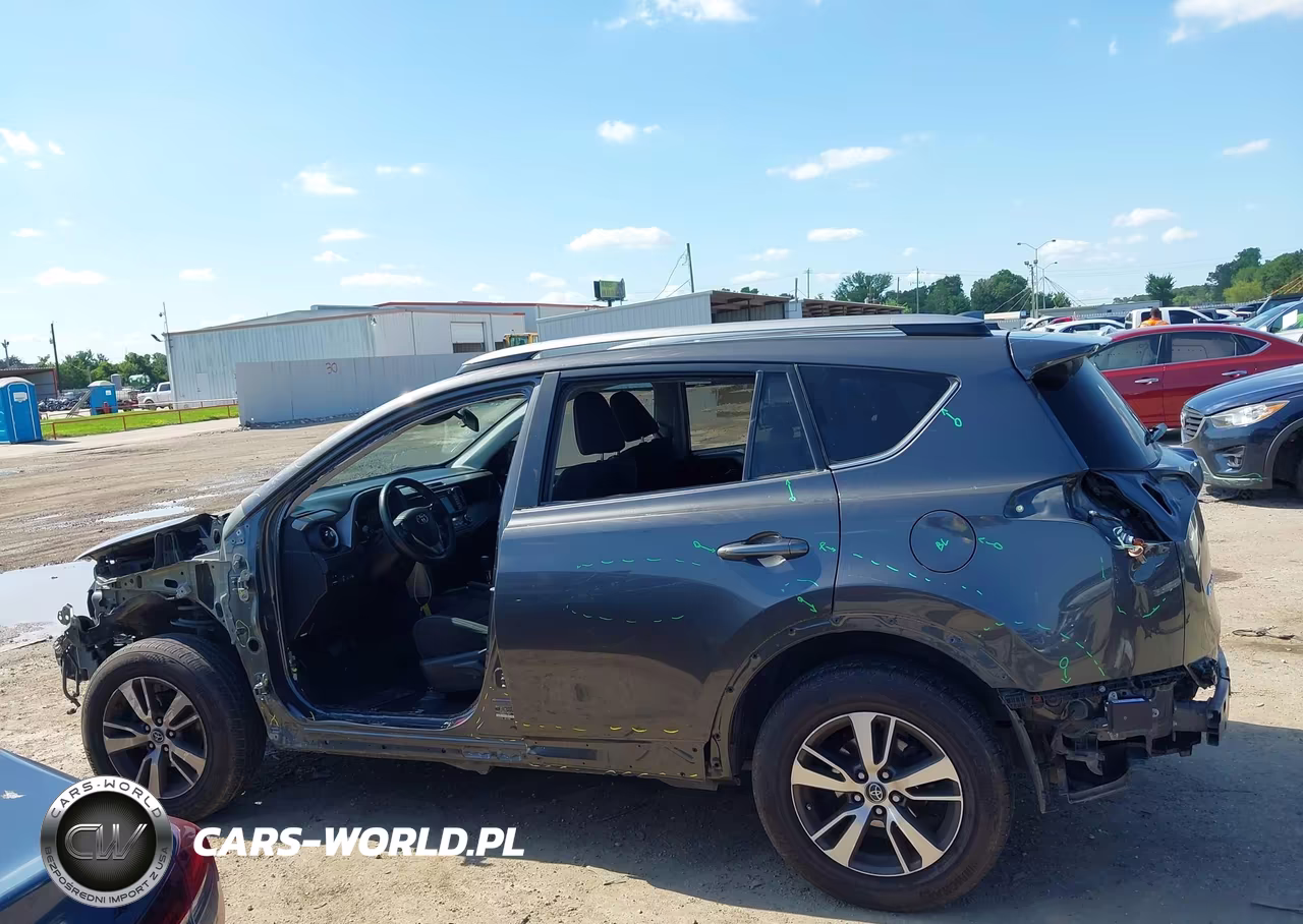 2018 Toyota Rav4 Xle VIN:2T3WFREV3JW513242 - 14
