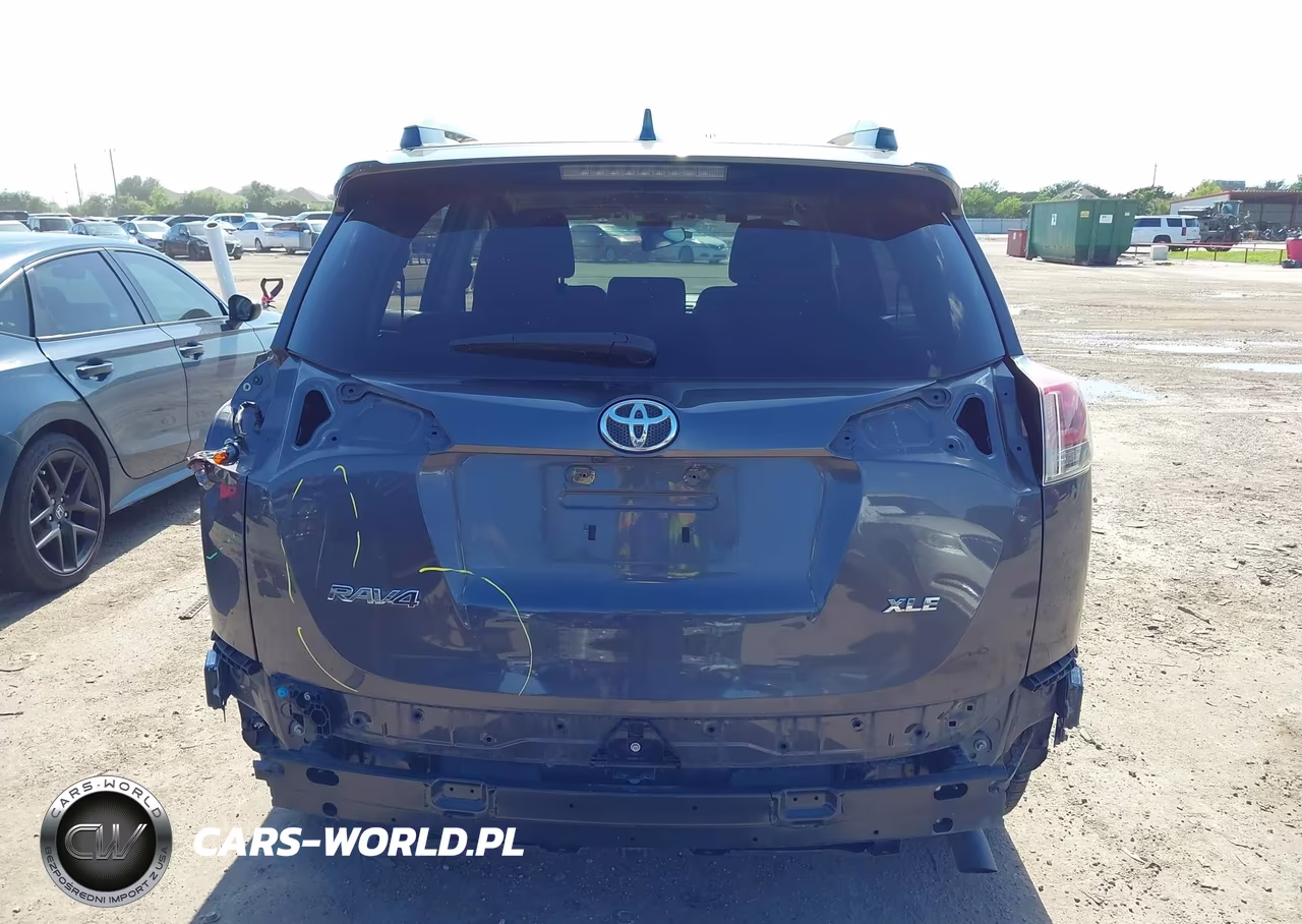 2018 Toyota Rav4 Xle VIN:2T3WFREV3JW513242 - 16