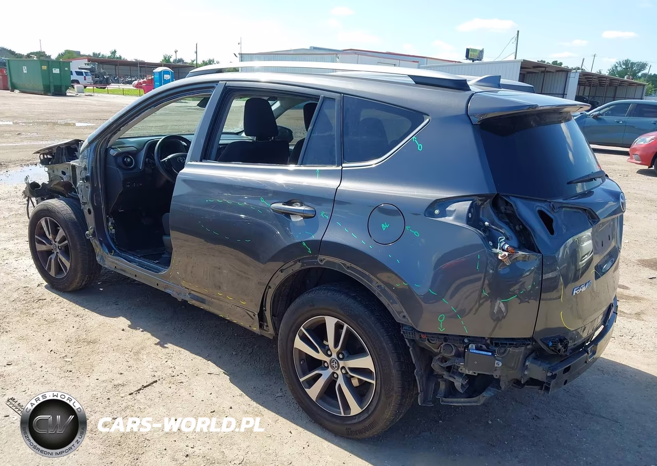 2018 Toyota Rav4 Xle VIN:2T3WFREV3JW513242 - 3