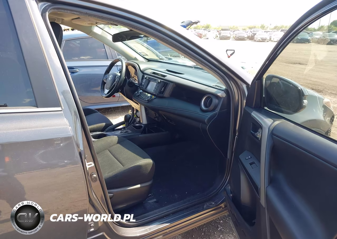 2018 Toyota Rav4 Xle VIN:2T3WFREV3JW513242 - 5