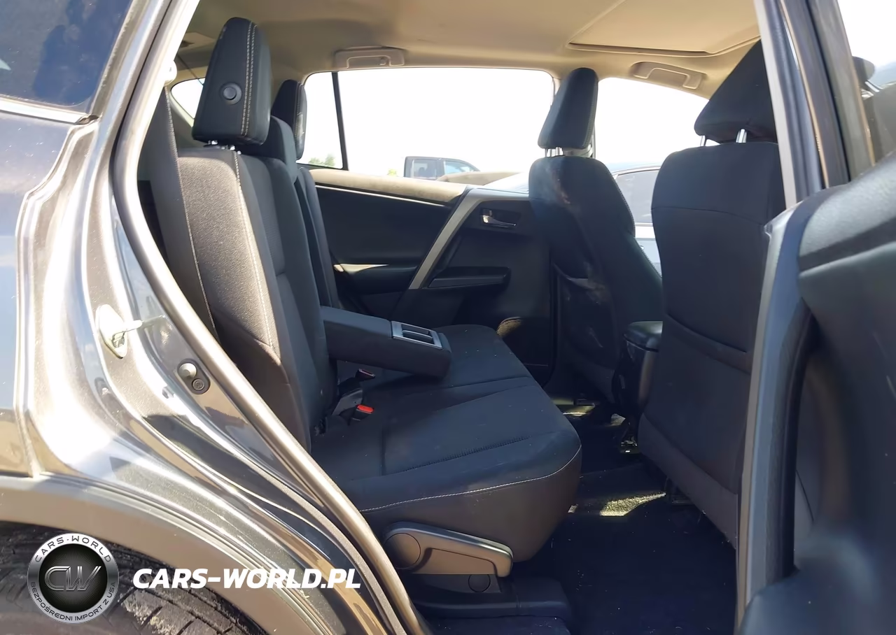 2018 Toyota Rav4 Xle VIN:2T3WFREV3JW513242 - 8