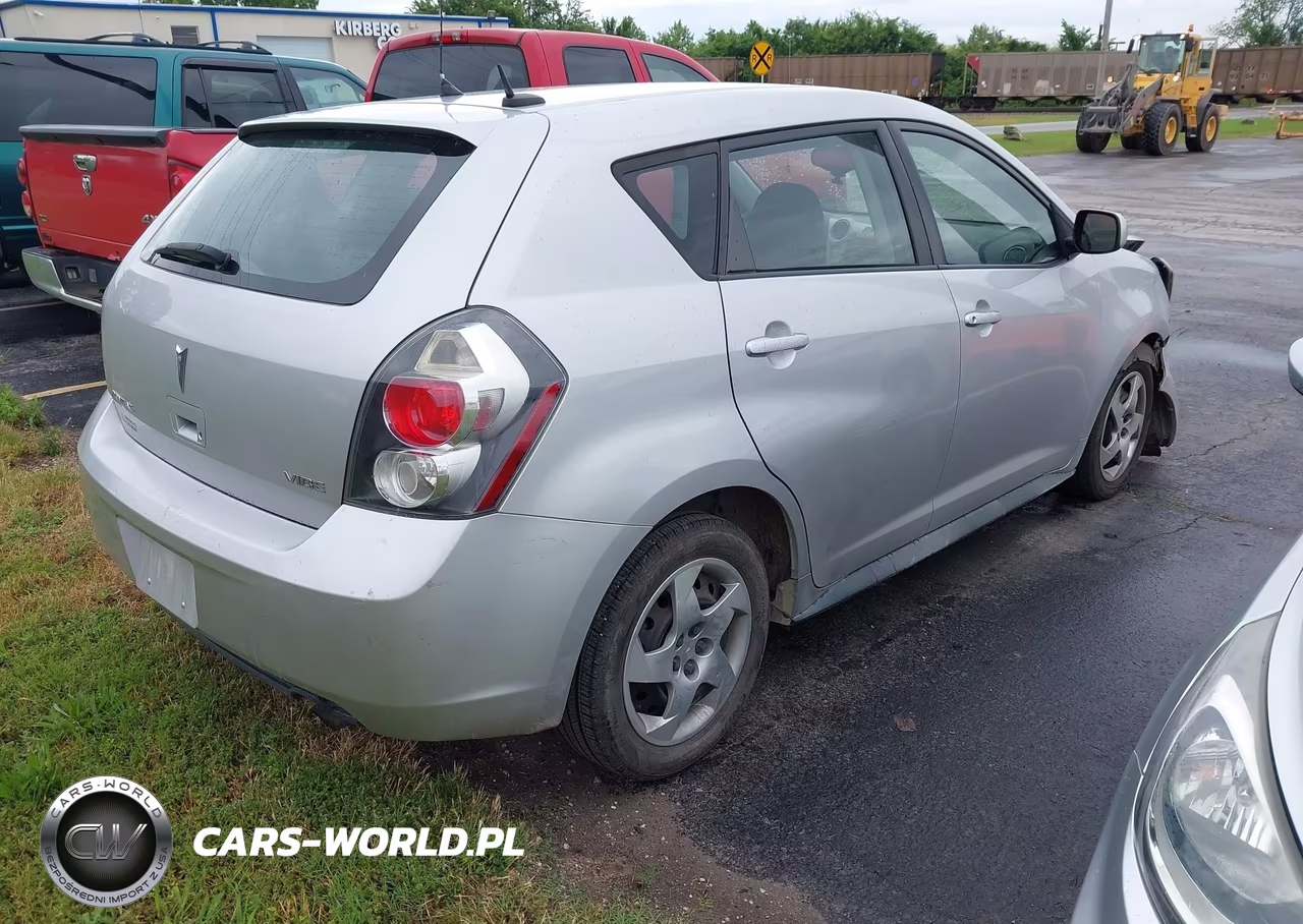 2009 Pontiac Vibe VIN:5Y2SP67869Z445399 - 4