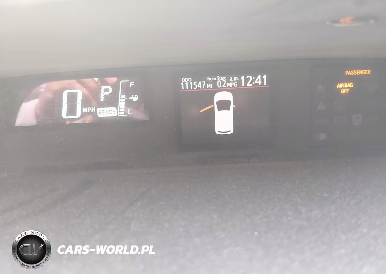 2014 Toyota Prius C Two VIN:JTDKDTB37E1059909 - 7