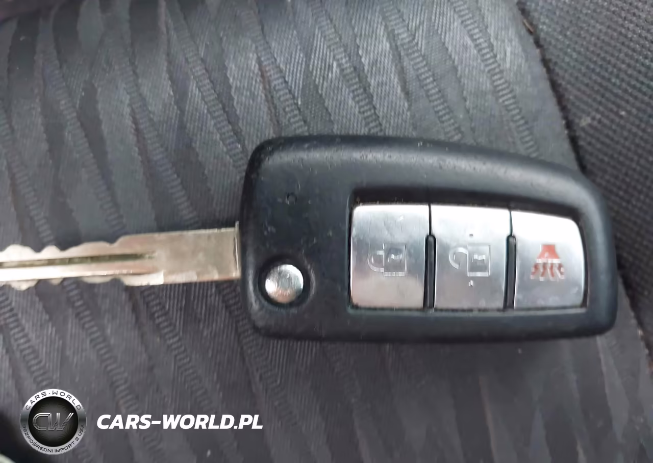 2018 Nissan Rogue S VIN:5N1AT2MT7JC830286 - 11