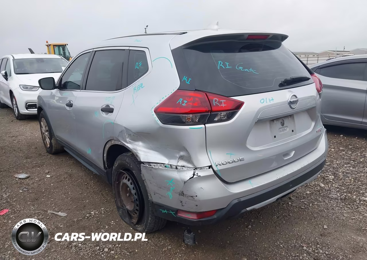 2018 Nissan Rogue S VIN:5N1AT2MT7JC830286 - 3