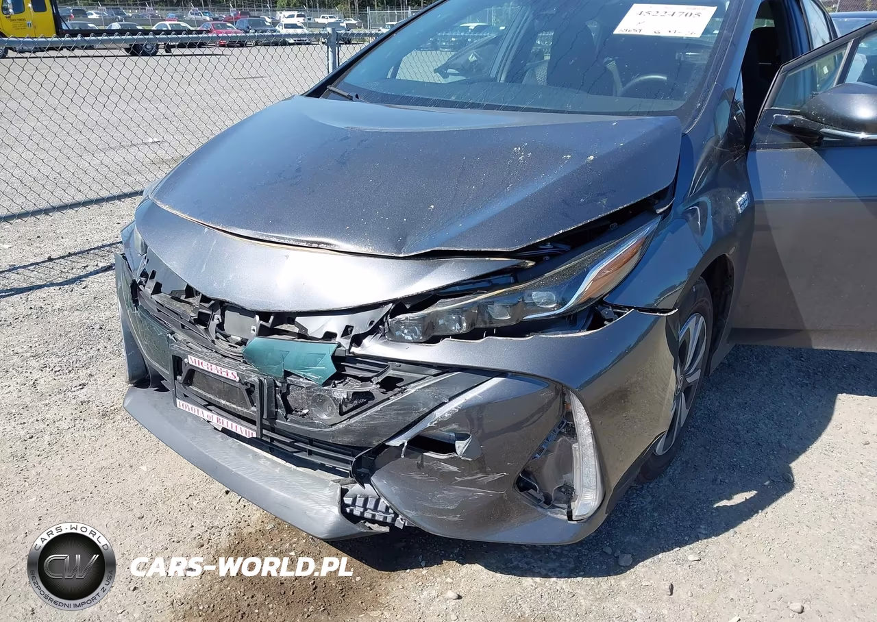 2019 Toyota Prius Prime Plus VIN:JTDKARFP8K3108849 - 6