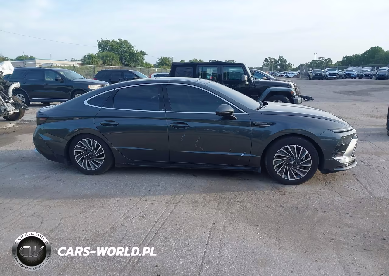 2025 Hyundai Sonata Hybrid Limited VIN:KMHL54JJ5SA110838 - 13