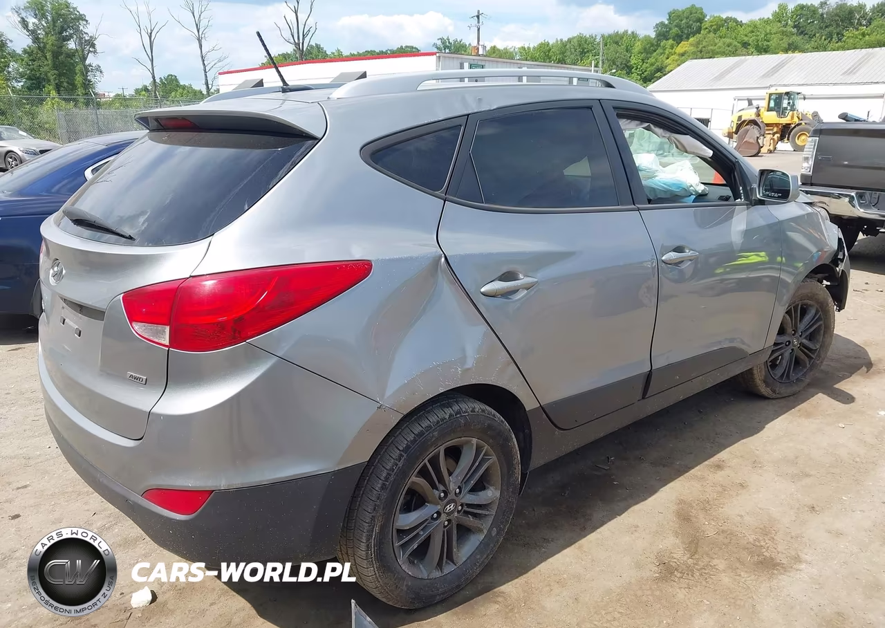 2015 Hyundai Tucson Se VIN:KM8JUCAG1FU080685 - 4