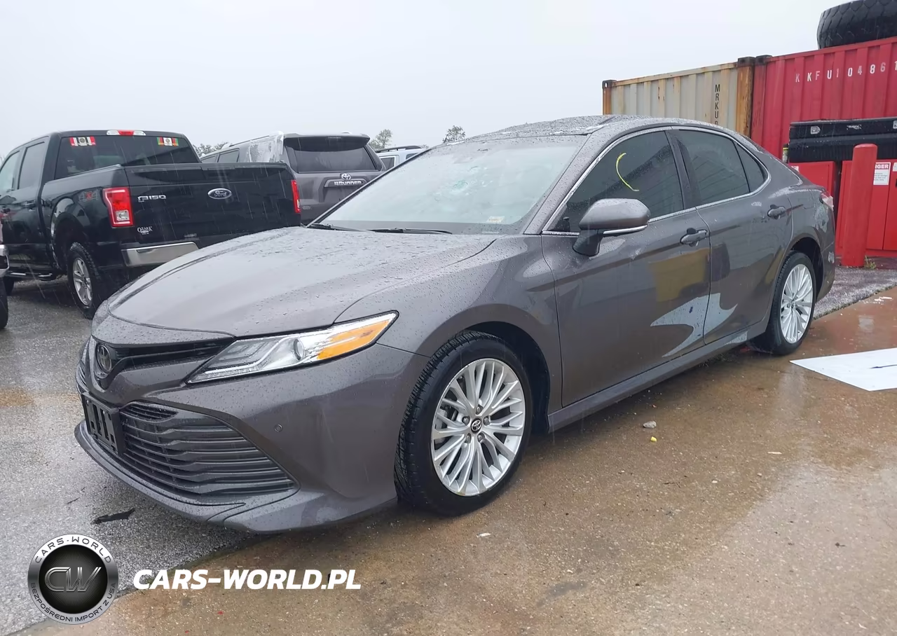 2018 Toyota Camry Xle VIN:4T1B11HK8JU147075 - 2