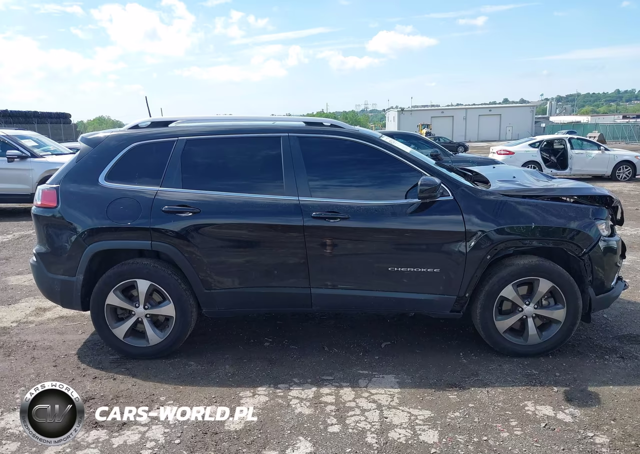 2020 Jeep Cherokee Limited 4X4 VIN:1C4PJMDNXLD627536 - 13