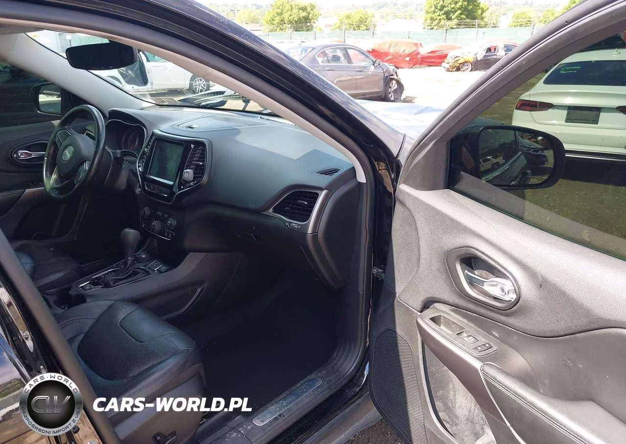 2020 Jeep Cherokee Limited 4X4 VIN:1C4PJMDNXLD627536 - 5