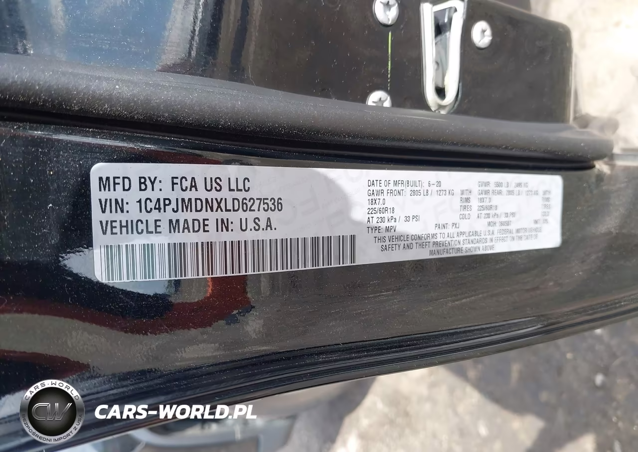 2020 Jeep Cherokee Limited 4X4 VIN:1C4PJMDNXLD627536 - 9