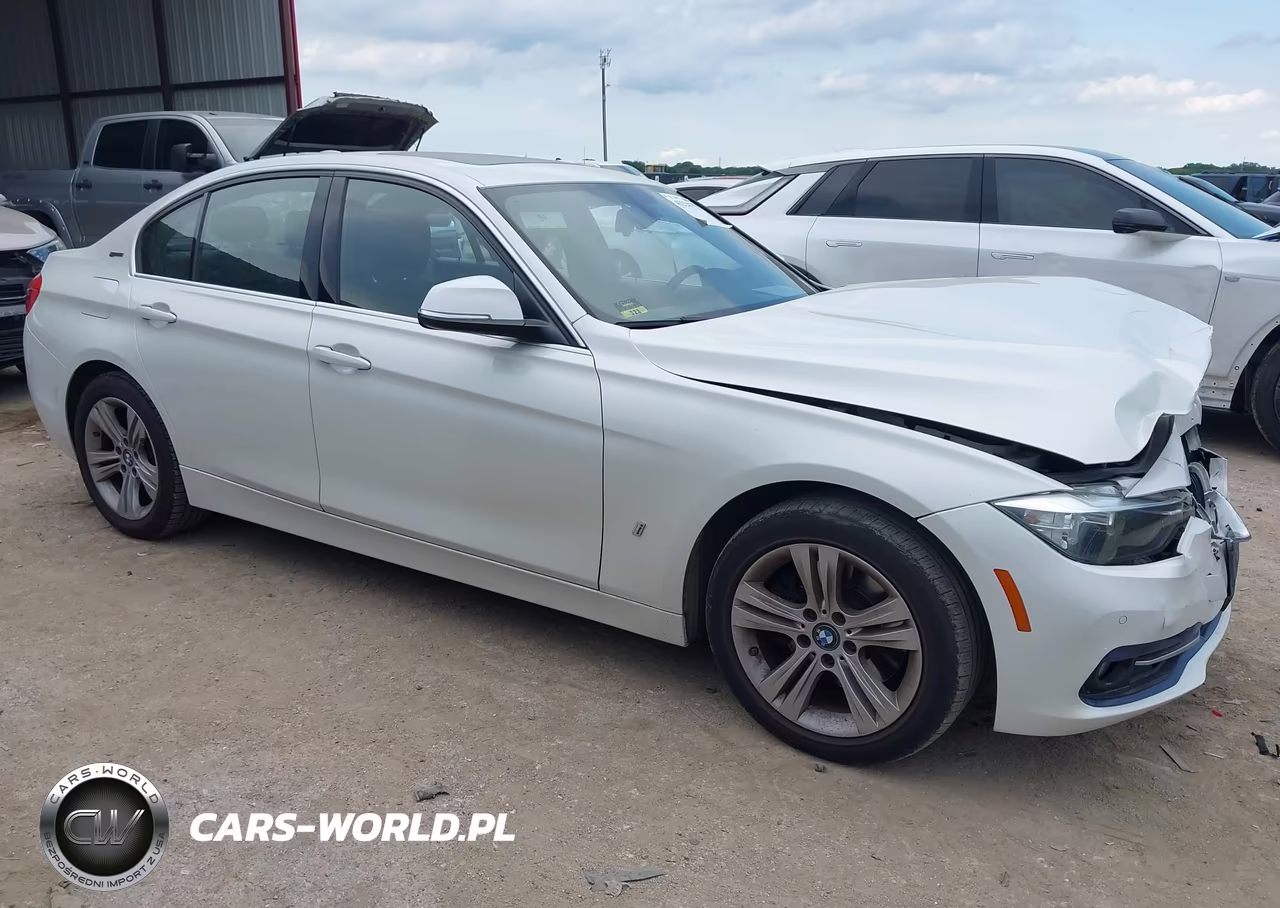 2017 BMW 330E Iperformance – zdjęcie 1 z 16