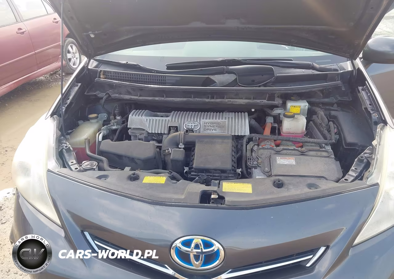 2013 Toyota Prius V Three VIN:JTDZN3EU0D3225688 - 10