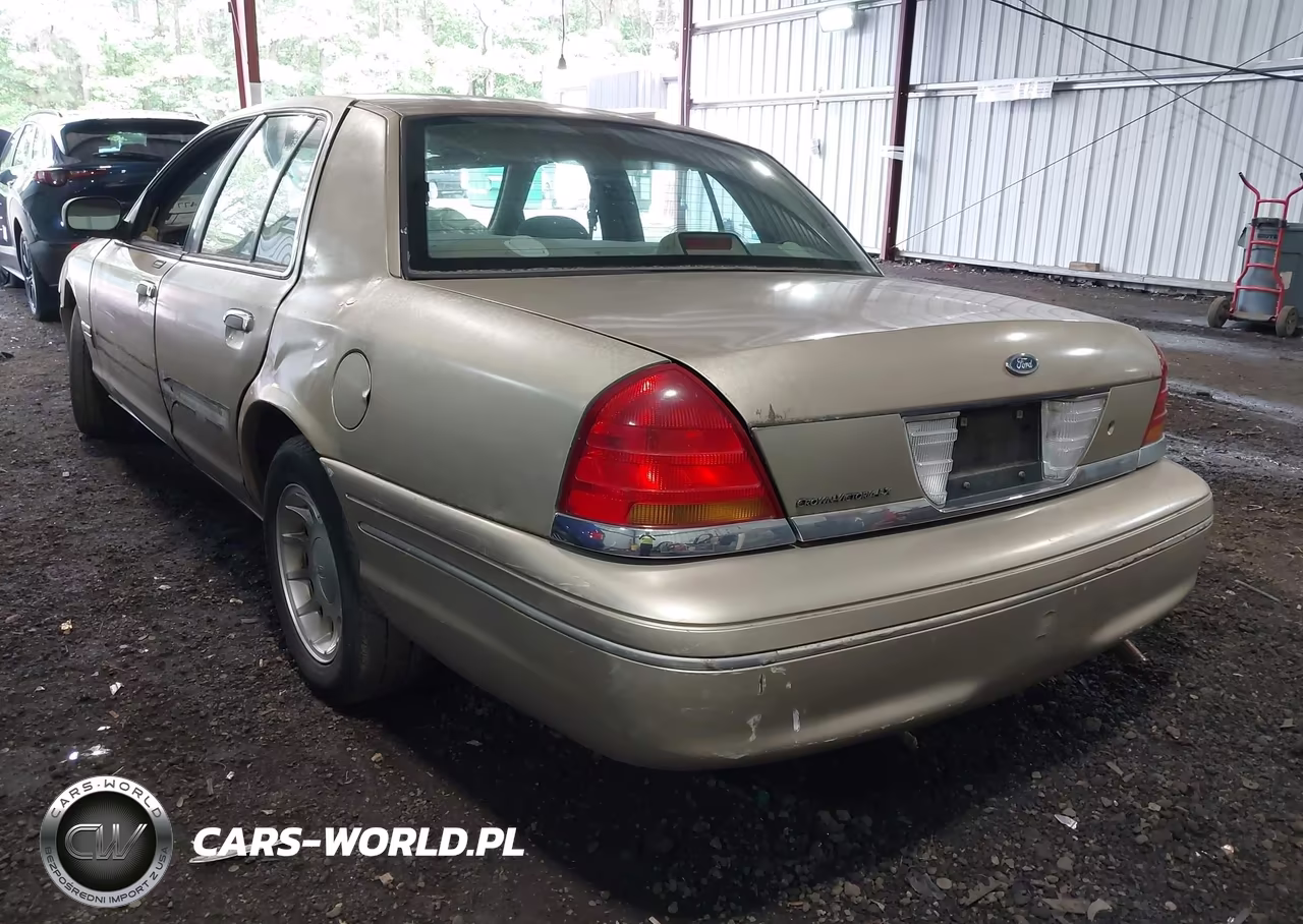 2000 Ford Crown Victoria Lx VIN:2FAFP74W1YX144530 - 3