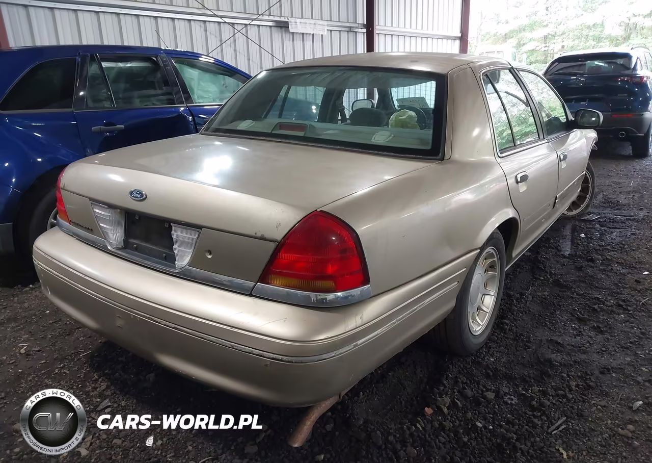 2000 Ford Crown Victoria Lx VIN:2FAFP74W1YX144530 - 4