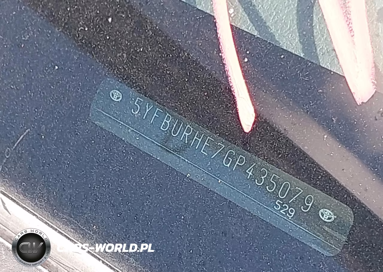 2016 Toyota Corolla S Plus VIN:5YFBURHE7GP435079 - 9