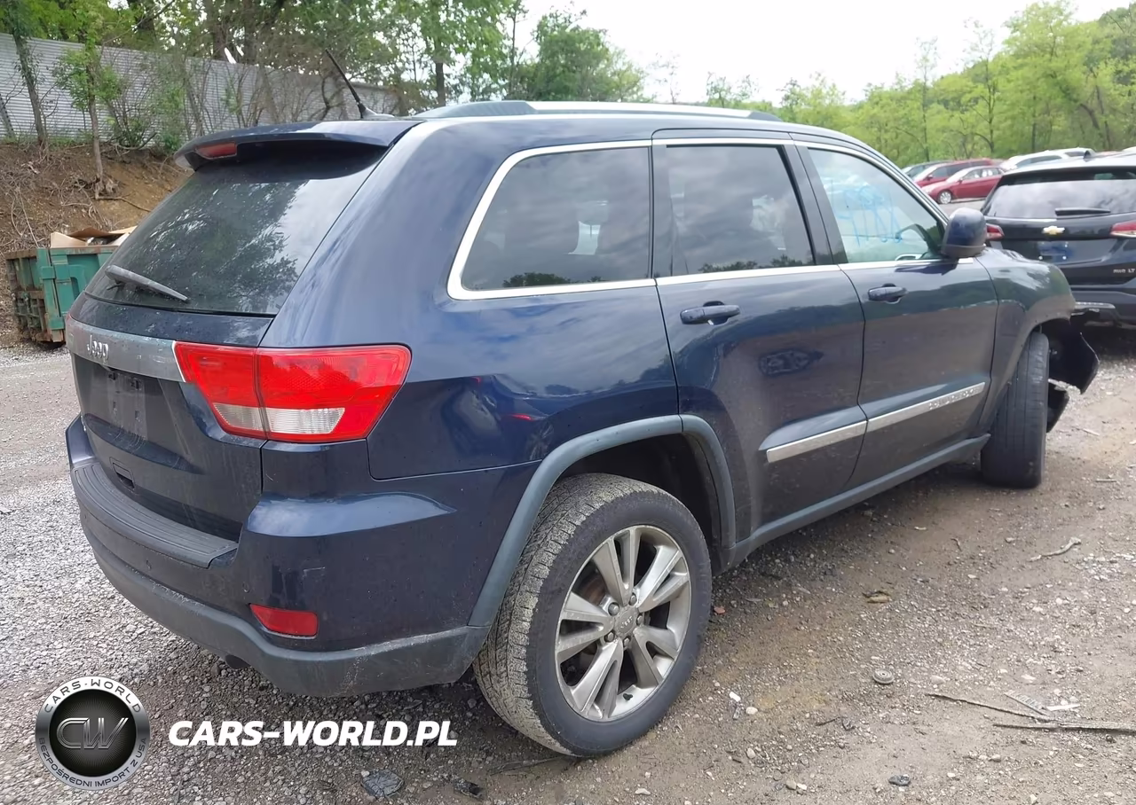 2012 Jeep Grand Cherokee Laredo VIN:1C4RJFAG1CC273177 - 4