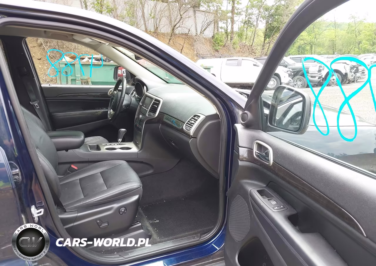 2012 Jeep Grand Cherokee Laredo VIN:1C4RJFAG1CC273177 - 5