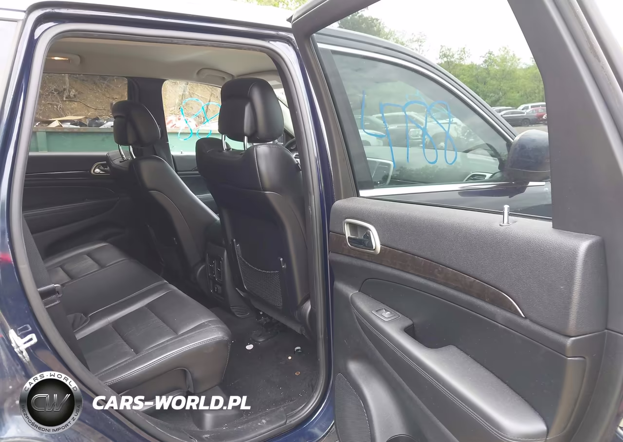 2012 Jeep Grand Cherokee Laredo VIN:1C4RJFAG1CC273177 - 8