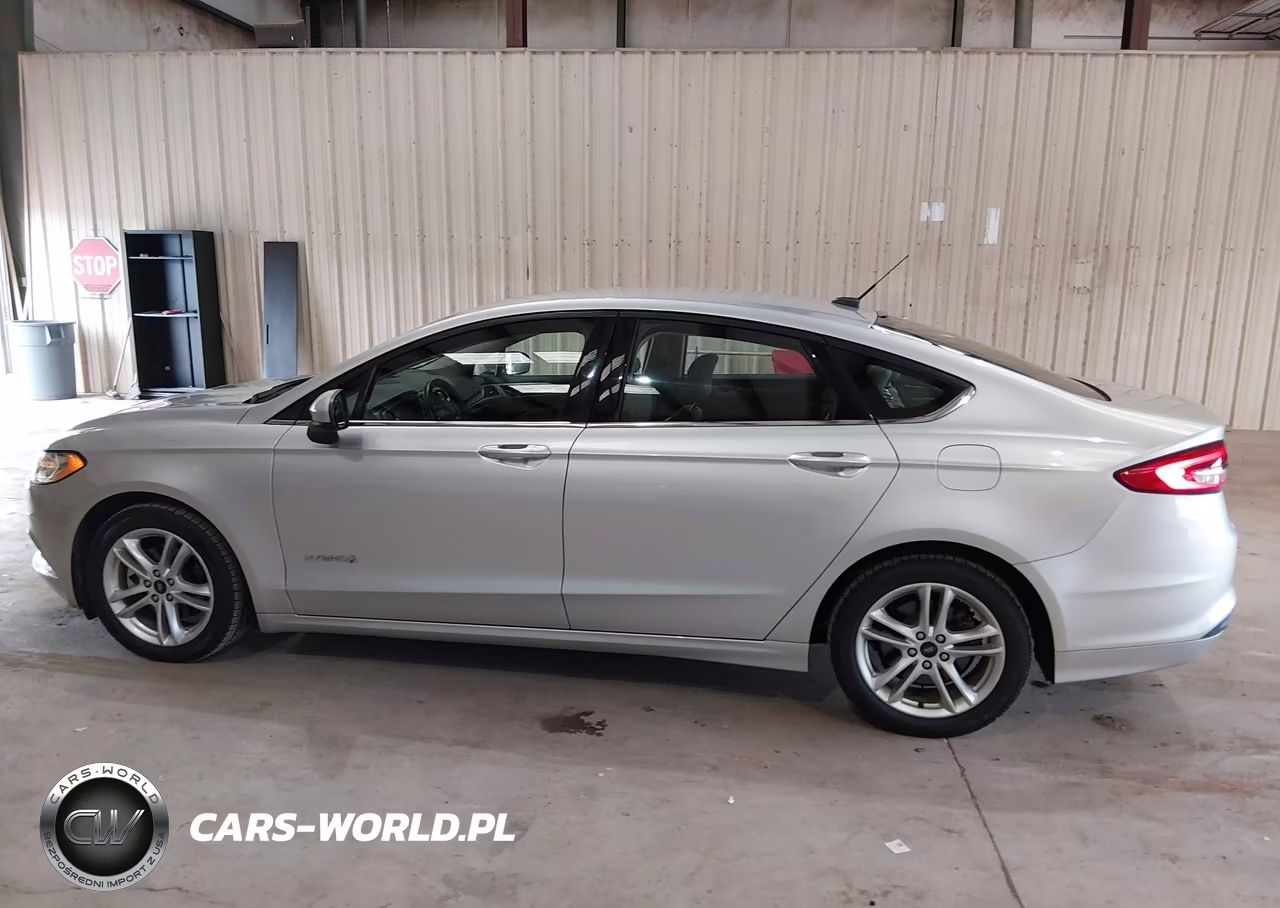 2018 Ford Fusion Hybrid S VIN:3FA6P0UU2JR271393 - 14