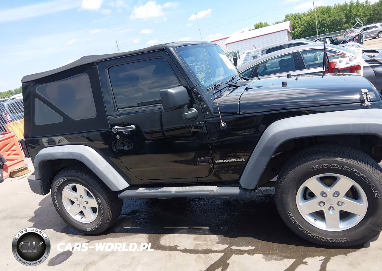 2014 Jeep Wrangler Sport VIN:1C4AJWAG7EL240037 - 13