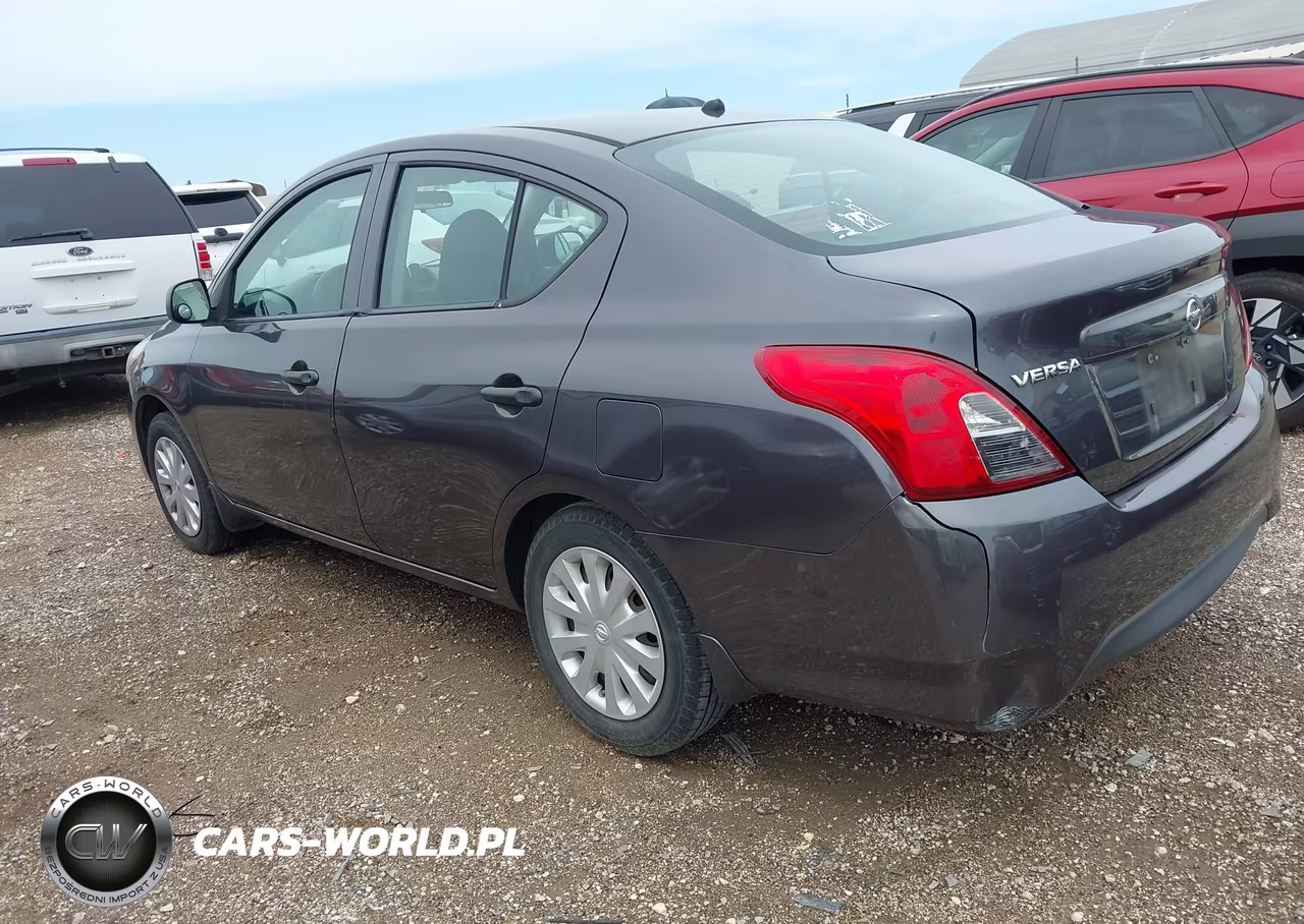 2015 Nissan Versa 1.6 S VIN:3N1CN7APXFL841888 - 3