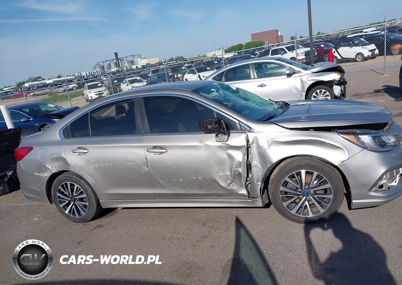 2018 Subaru Legacy 2.5I VIN:4S3BNAB61J3017407 - 14