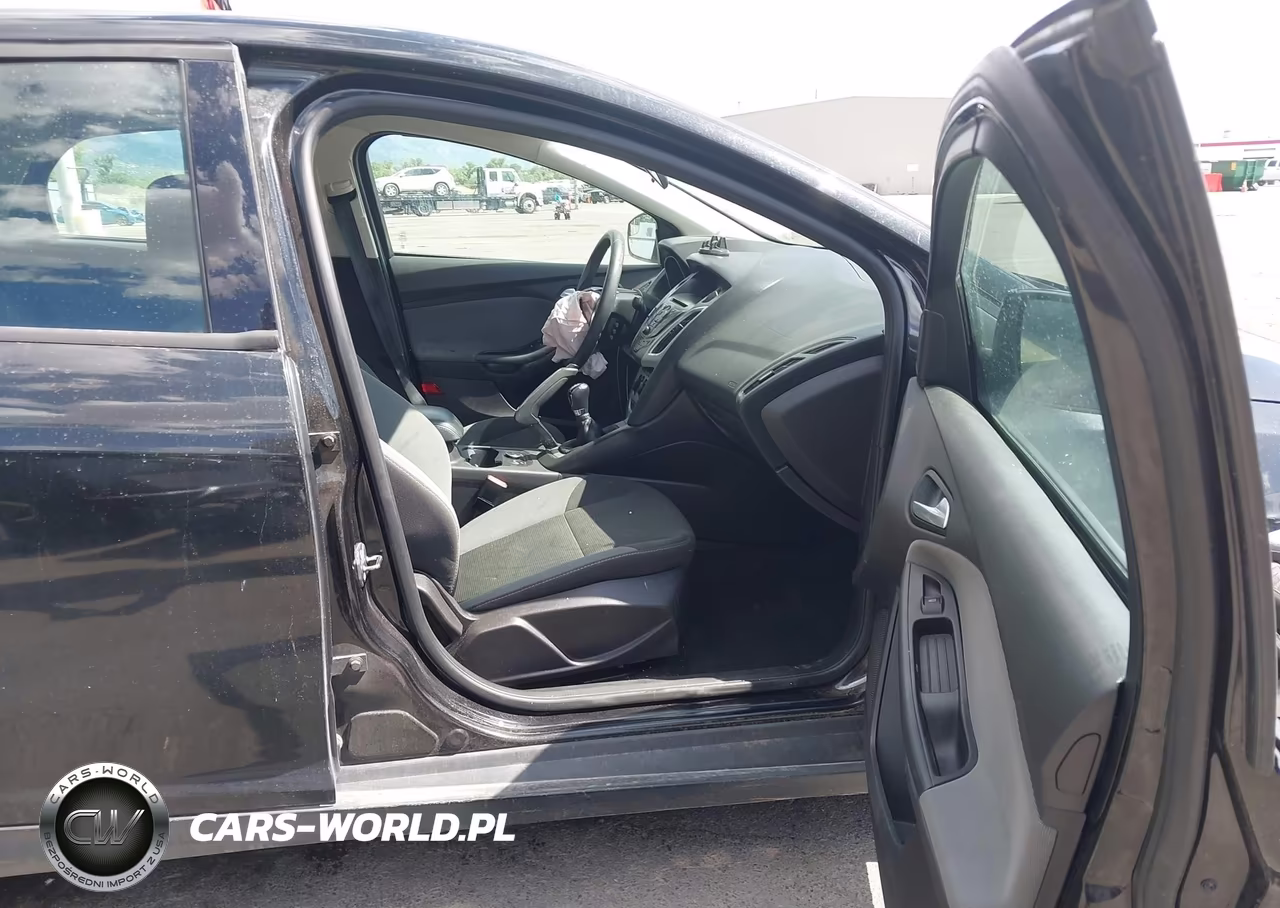 2013 Ford Focus Se VIN:1FADP3F23DL195058 - 5