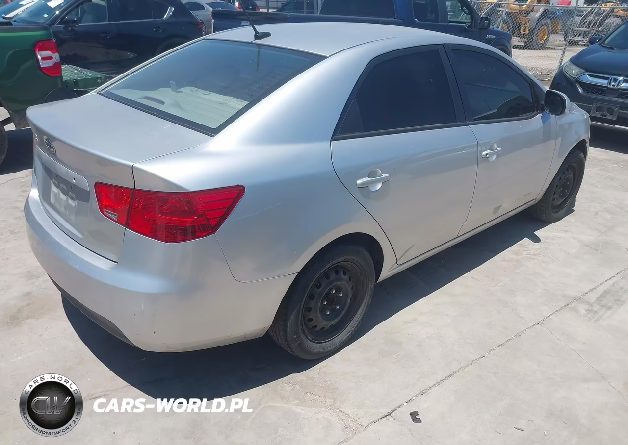 2013 Kia Forte Lx VIN:KNAFT4A25D5666298 - 4