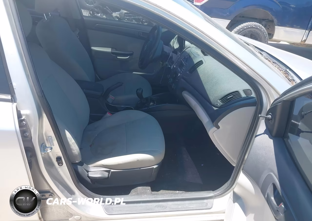 2013 Kia Forte Lx VIN:KNAFT4A25D5666298 - 5