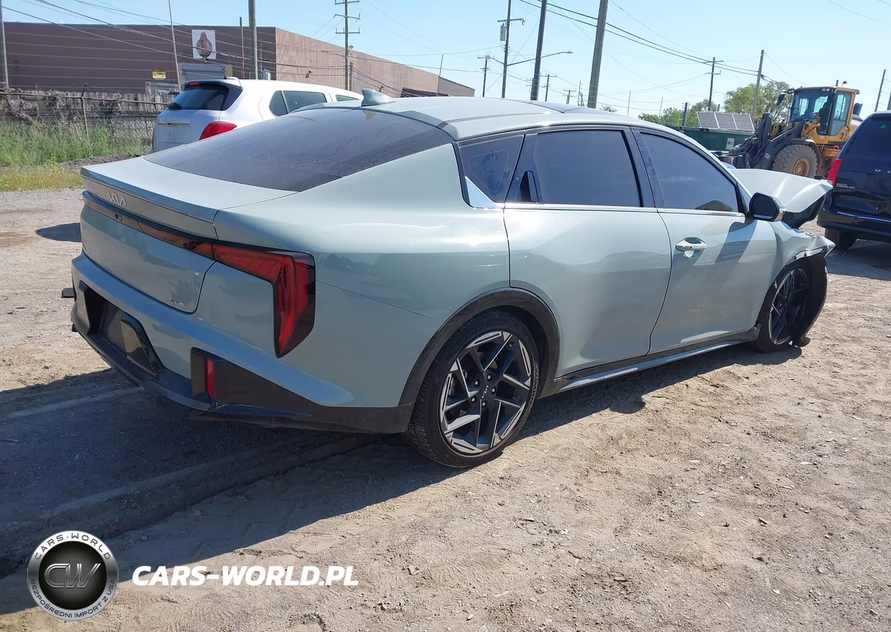 2025 Kia K4 Gt-Line VIN:3KPFW4DE8SE223323 - 4