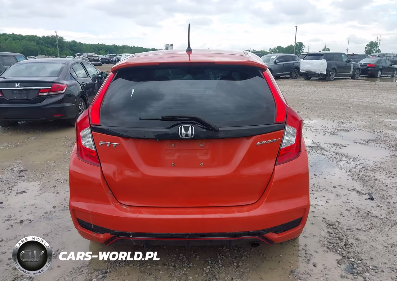 2018 Honda Fit Sport VIN:3HGGK5H77JM707250 - 16